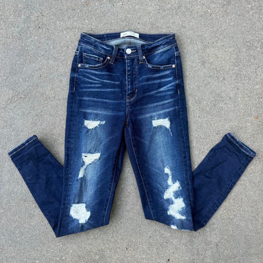 Buckle BKE Billie Size 25 Slim Fit High Rise Ankle Skinny Distressed Jean AXB501